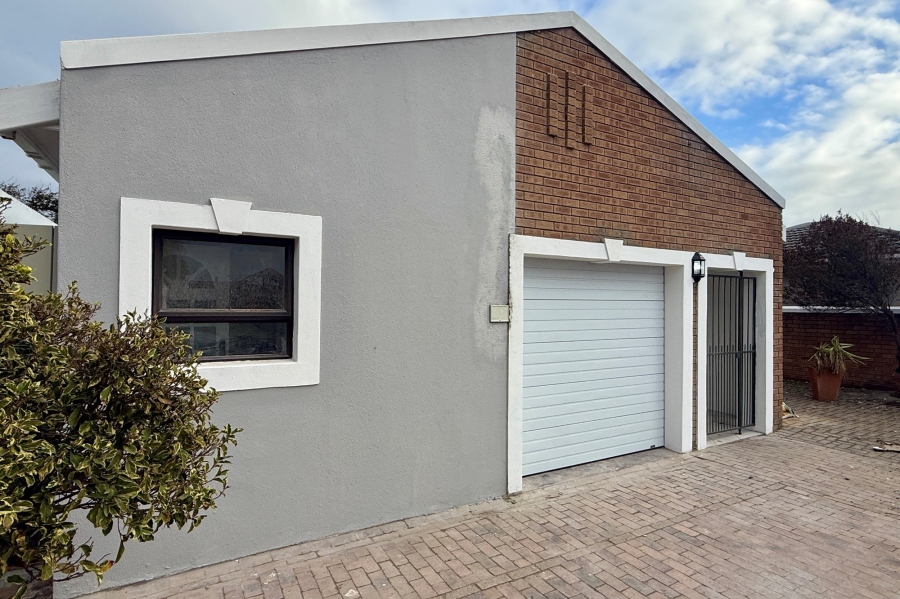 3 Bedroom Property for Sale in Tijgerhof Western Cape